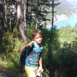 Sur les bords du lac du monteynard dans le Trièves